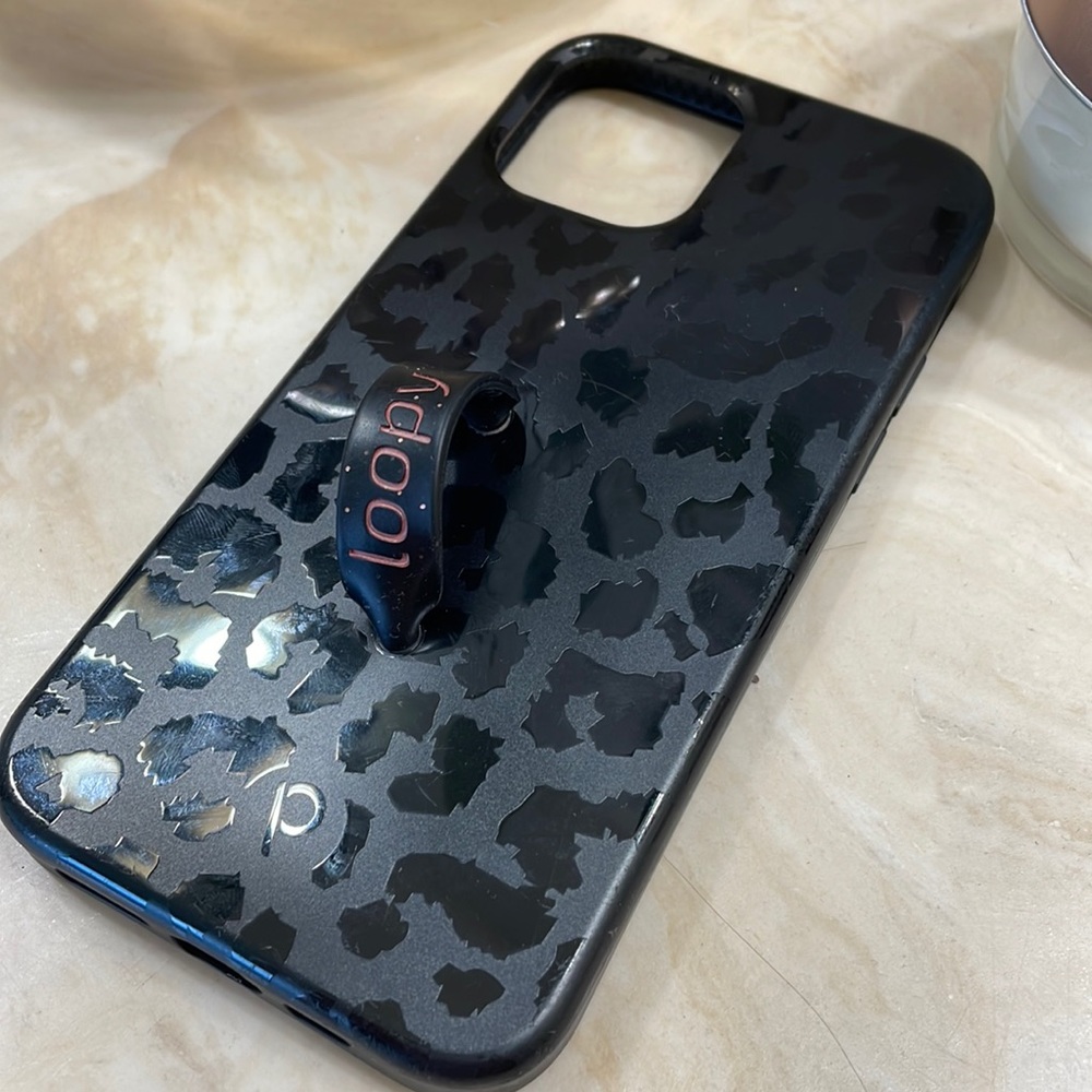 iPhone 12 loopy case